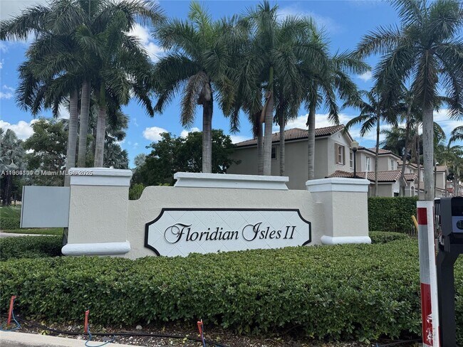 Foto del edificio - 1018 NE 42nd Ave