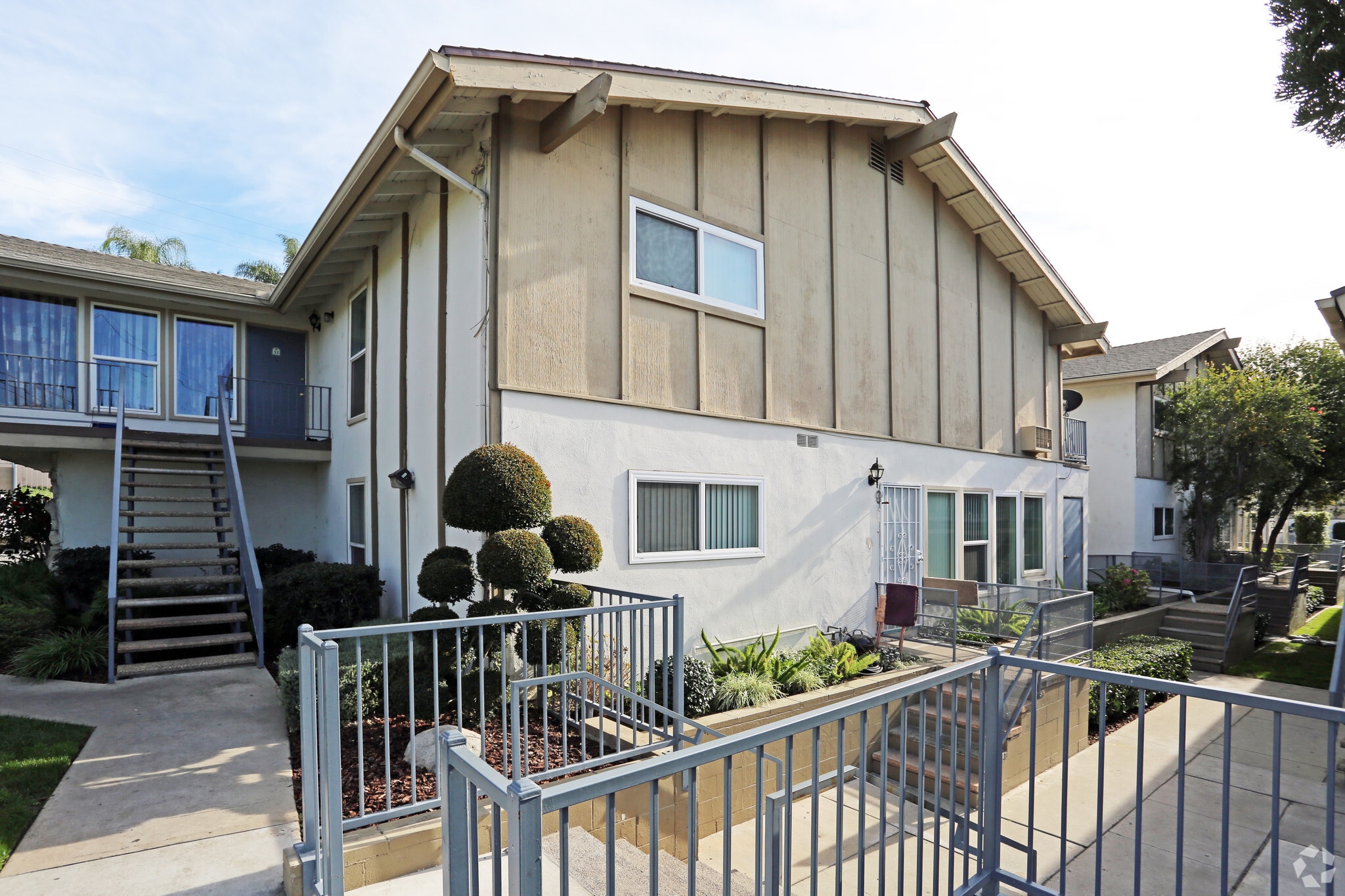 Imperial Park Apts