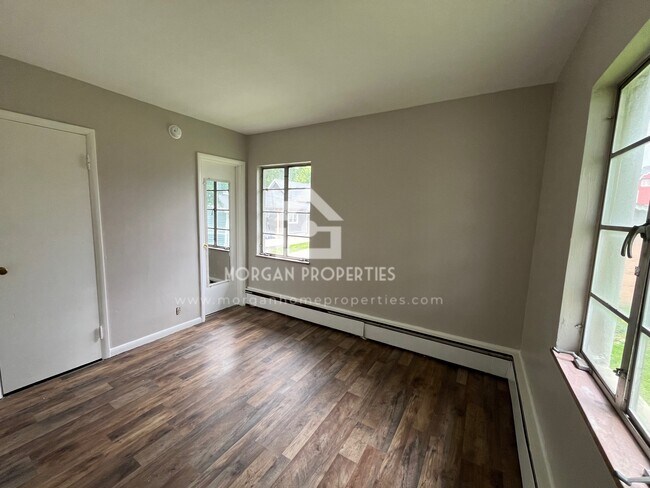 Foto del edificio - 338 S Pendleton Ave