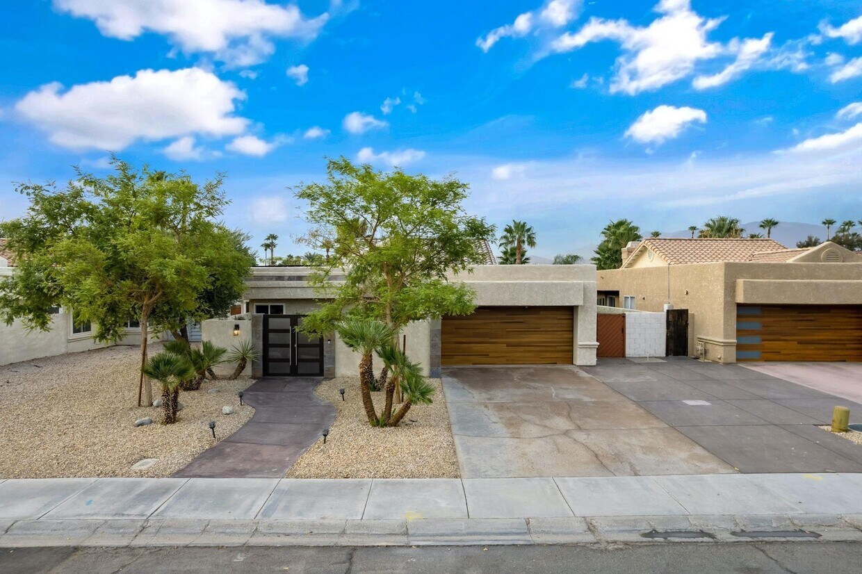 Primary Photo - 68375 Tachevah Dr