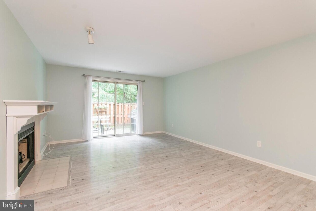 1703 Covington Rd Unit 163, Yardley, PA 19067 Room for Rent in