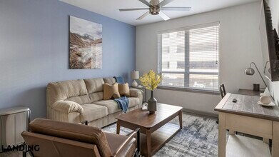 Building Photo - 1001 S Center St