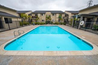 Building Photo - Orange Glen