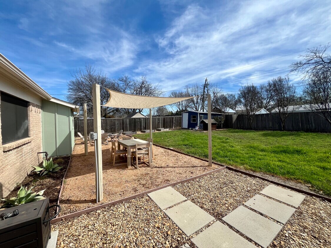 Foto principal - 2708 Janet Way