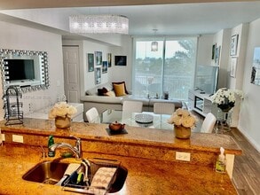 Building Photo - 1745 E Hallandale Beach Blvd