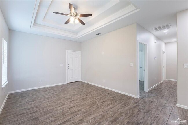 Foto del edificio - 5901 Sandpiper Ave
