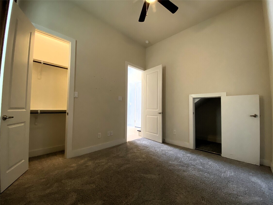 Foto del edificio - 74 N Hutcheson St