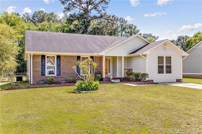 Foto del edificio - 6837 Woodmark Dr