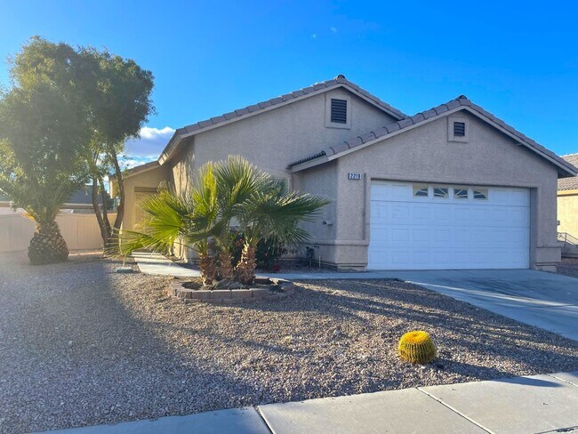 Building Photo - Newly Renovated 4 Bd/2 Ba Home in North La...