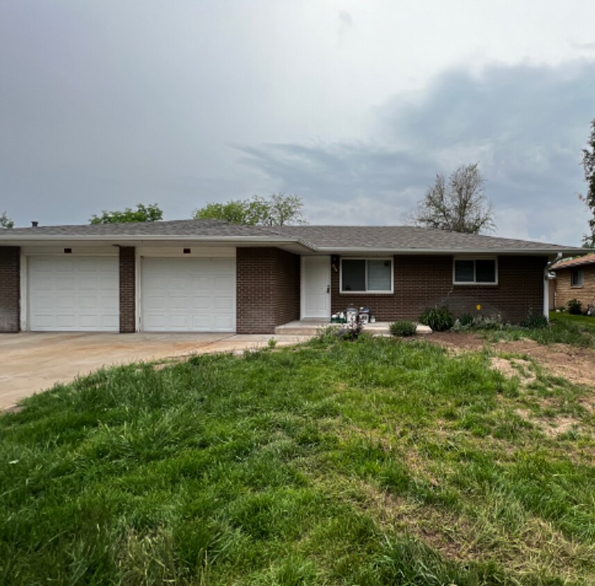 Foto principal - Newly Renovated 2 Bed 1 Bath Duplex in Nor...
