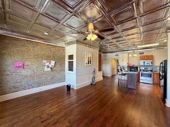 Foto del edificio - 227 W Oak St