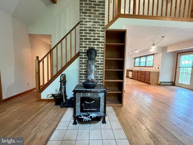 Building Photo - 148 Fieldstone Ln