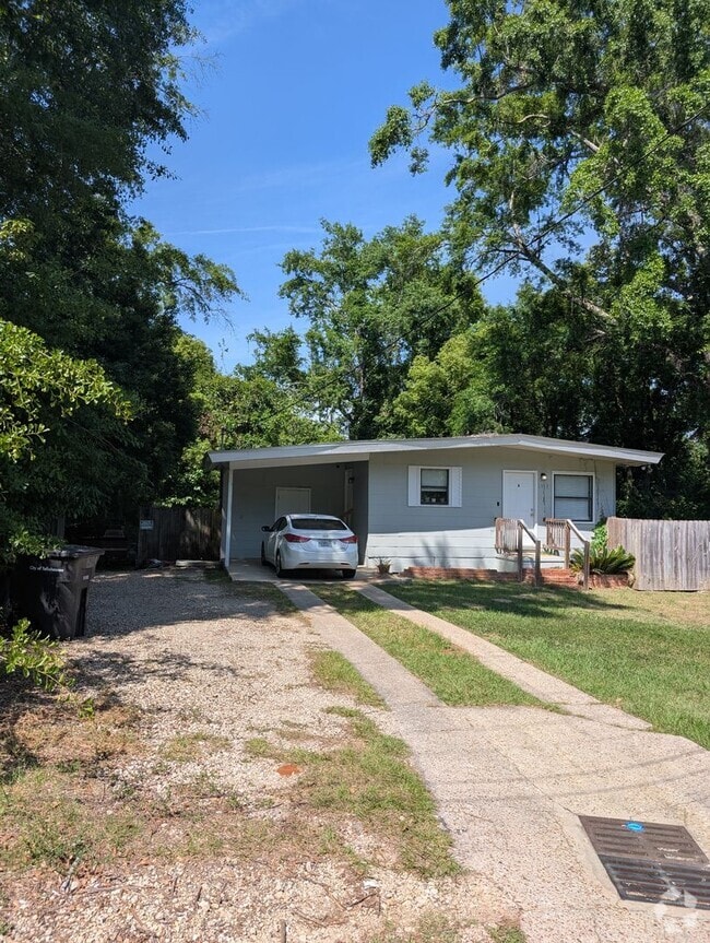 Building Photo - 1513 Atkamire Dr