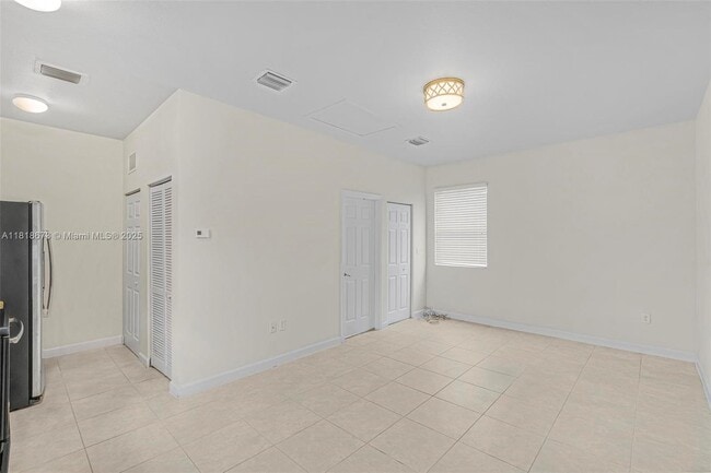 Building Photo - 9341 SW 171st Ct
