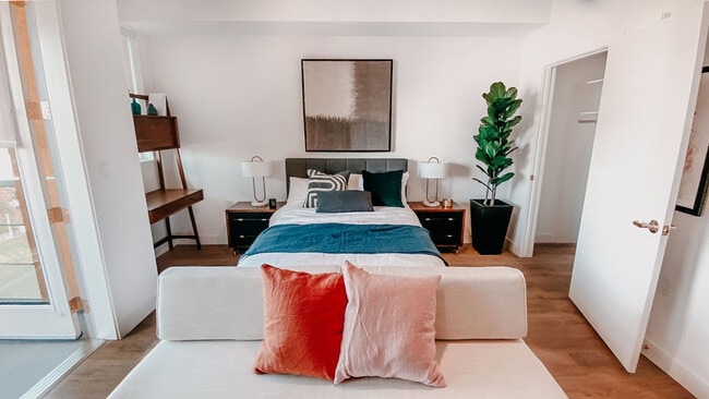 Crosby Apartments Los Angeles, CA