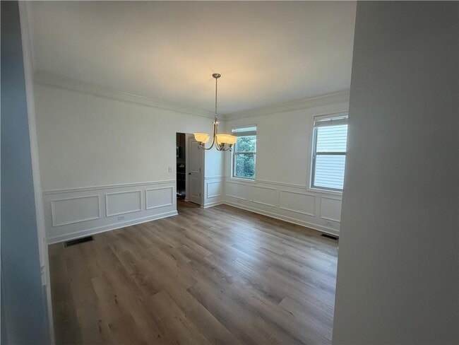 Building Photo - 325 Cranbrooke Cir