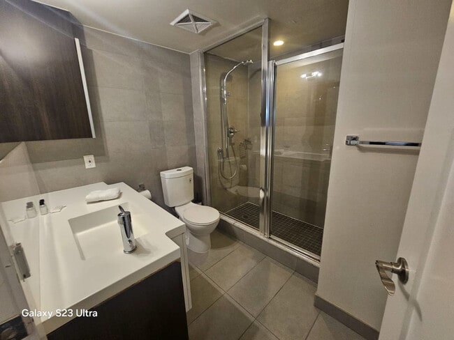 Building Photo - 300 Front St W