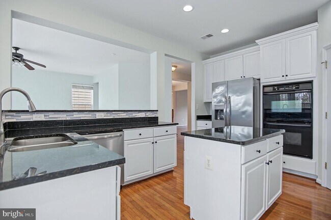 Building Photo - 14566 Collingham Pl