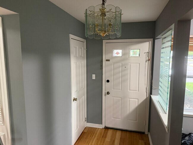 Foto del edificio - 1901 Woodbridge Commons Way