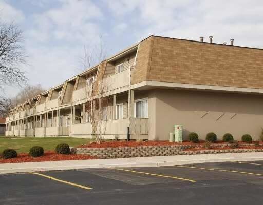Primary Photo - 15928 Le Claire Ave