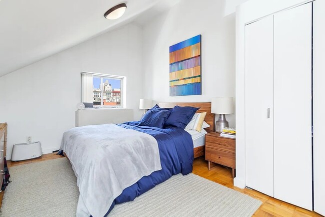 Building Photo - 227 Mulberry St