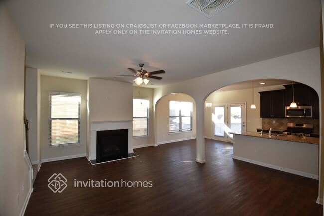 Building Photo - 2813 Birmingham Dr