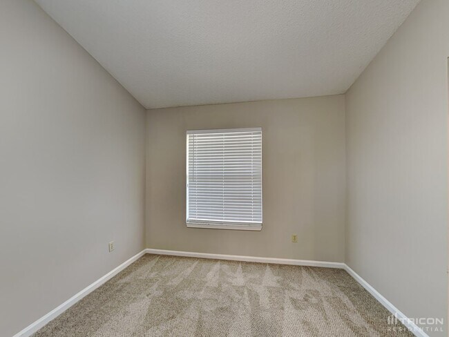 Foto del edificio - 8824 Fieldside Ct