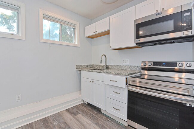 Building Photo - 155 Onset Ave