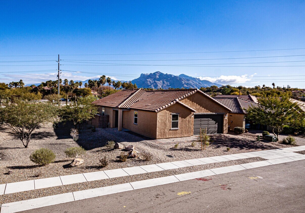 8670 N Rome Ct, Tucson, AZ 85742 House Rental in Tucson, AZ