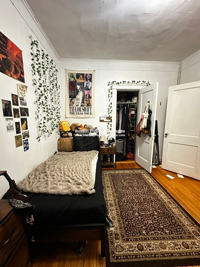 Building Photo - The Parkview