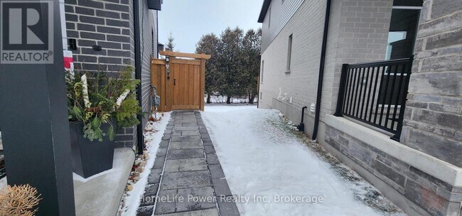 Photo du bâtiment - 19 Ferris Cir