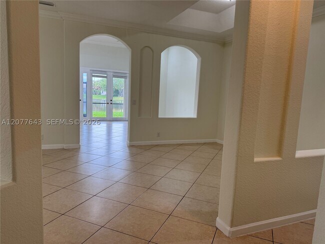 Building Photo - 12400 NW 78th Pl