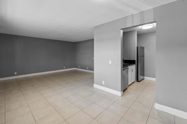 Foto del edificio - 818 Meadows Cir