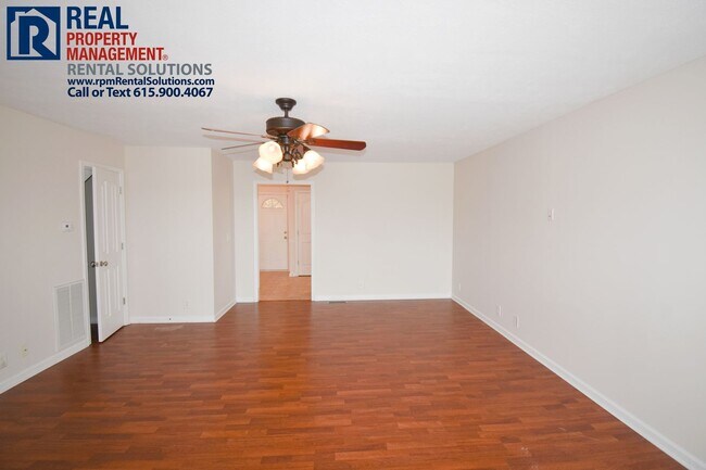 Building Photo - Wonderful 3BR/2.5BA in LaVergne w/ attached garage and back deck!
