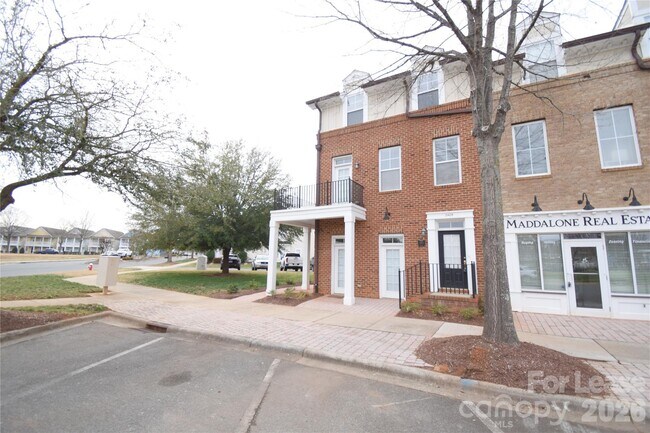 Building Photo - 2405 Bonterra Blvd