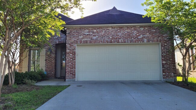 Foto del edificio - 3 bedroom with large yard Lexington Park!