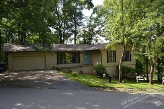 Building Photo - 45 Sierra Dr