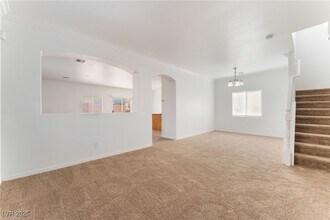 Building Photo - 32 Rosa Rosales Ct