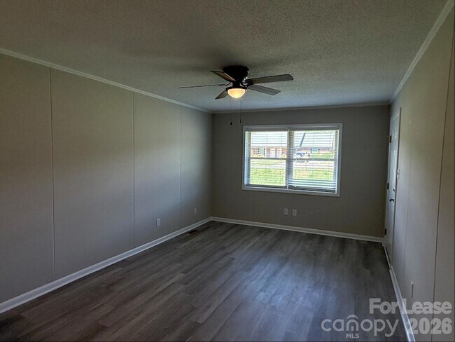 Foto del edificio - 1771 River Rd