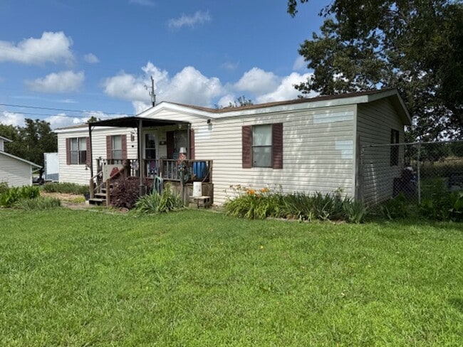 Building Photo - 3/2 Home in Cave City