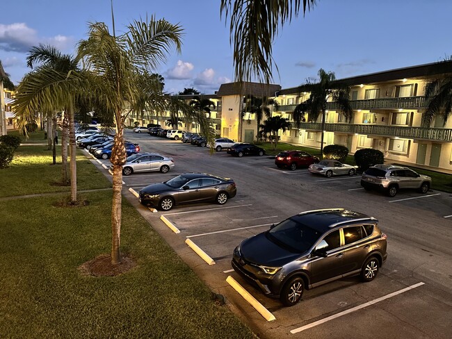 600 Village Green Ct Unit 203 Palm Springs FL 33461 Condo for Rent 600 Village Green Ct Unit 203 Palm Springs FL 33461 Condo for Rent