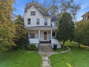 Building Photo - 67 Oregon Ave
