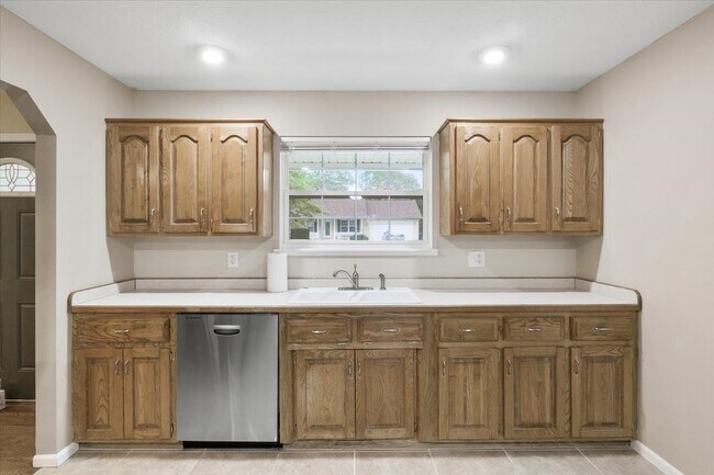 Building Photo - 78 Hummingbird Dr