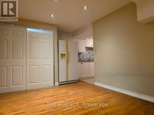 Building Photo - 485 Brimorton Dr
