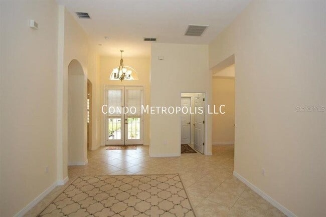 Building Photo - 1053 Lascala Dr