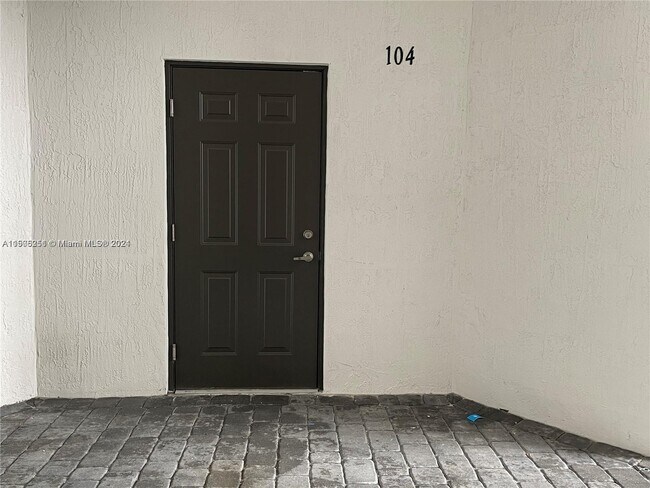 Building Photo - 15520 SW 136th St