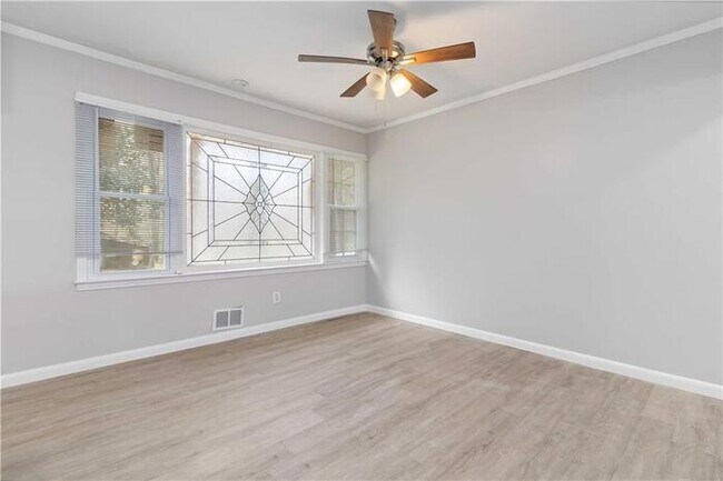Foto del edificio - Spacious 3 Bedroom Ranch Home, Completely ...