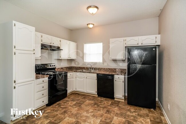Building Photo - 8142 Corktree Dr