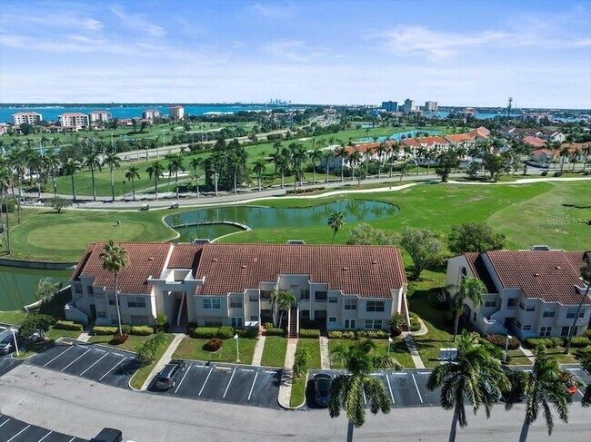 Building Photo - 5900 Bahia Del Mar Cir N