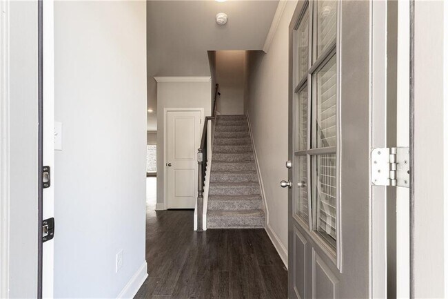 Foto del edificio - 2414 Morgan Pl Dr